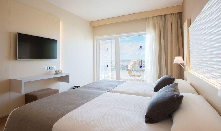 Hotelli Hl Suitehotel - Adults Only 4*